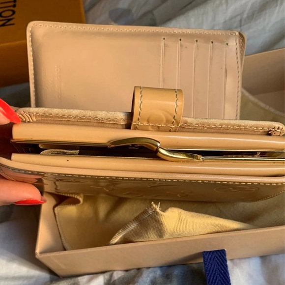 ❌SOLD❌Louis Vuitton vernis French wallet - Picture 8 of 12